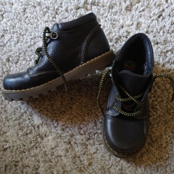 Dr Martens kids chukka